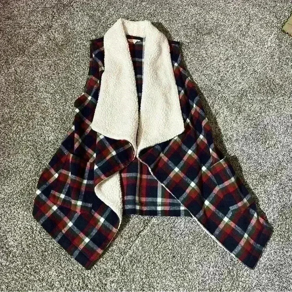 Hem & Thread Cardigan Vest S/M Red, Blue, Green Plaid Fleece Trim Open Womens